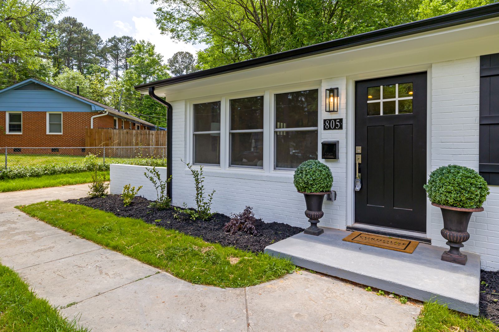 When and How to Mulch Your Flower Beds